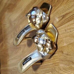 Nine West Yoyo 3 Heeled Dress Sandals Womens Size 6 Gold Silver Metallic